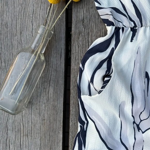 Delilah midi dress size 10 - Picture 8 of 8